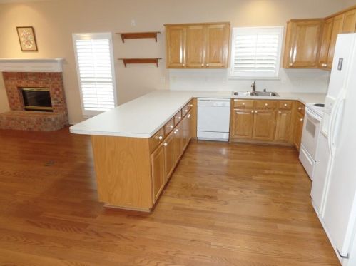 2008 Topaz Dr, Carrollton TX 75010-4511 exterior