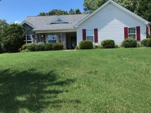 25 Eastover Dr, Cleveland, GA 30528-5828