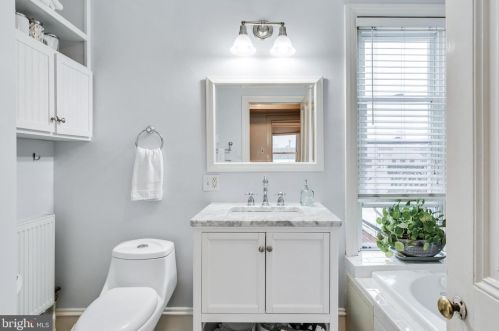 1307 Ellsworth St, Philadelphia PA  19147-4415 exterior