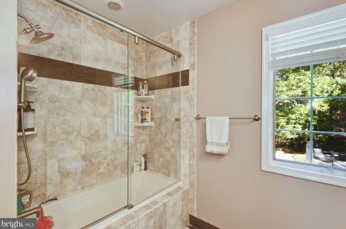 17501 New Hampshire Ave, Ashton MD  20861-9791 exterior