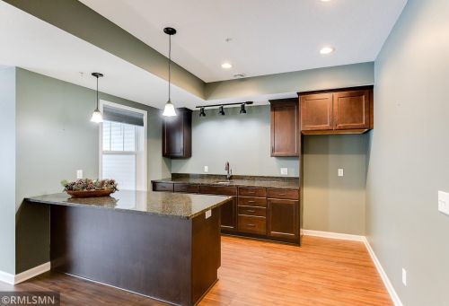 9169 Compass Pointe Rd, Saint Paul MN  55129 exterior