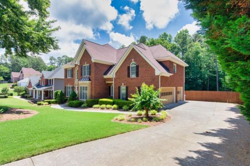 390 Highland Gate Cir, Suwanee, GA 30024-1794