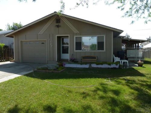 1147 8th St, Eagle Crest OR  97756-7755 exterior