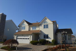 8 Centerboard Dr, Berkeley Township, NJ 08721-1512