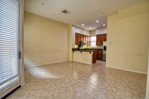 459 Almond Rd, San Marcos, CA 92078-7338