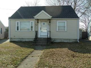 115 Courtney Ave, Pawtucket, RI 02861-3936