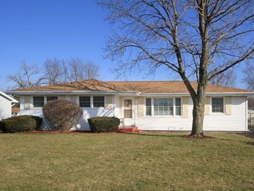 1211 Vista Dr, Lorenzo, IL 60481-1558