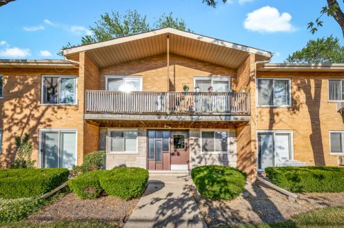 701 Elmhurst Rd, Des Plaines, IL 60016-2540