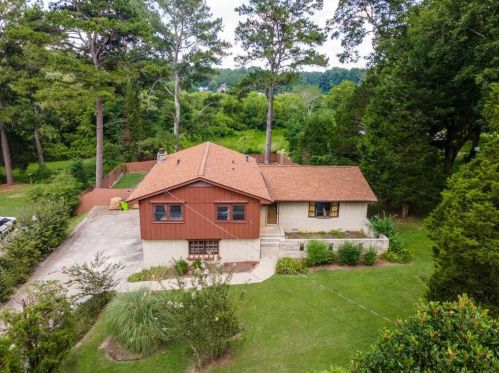5870 Feldwood Rd, Atlanta GA  30349-2869 exterior