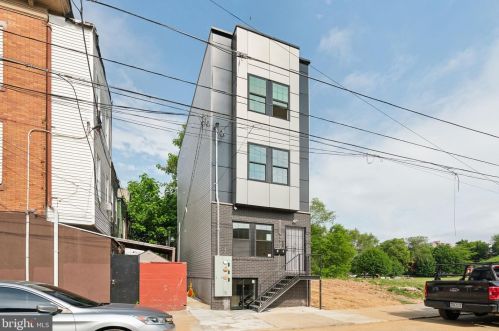 2212 9th St, Philadelphia PA  19148-3141 exterior