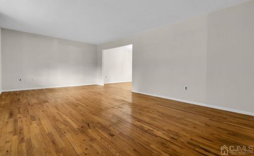 41 Meredith Rd, Piscataway NJ  08854-5419 exterior