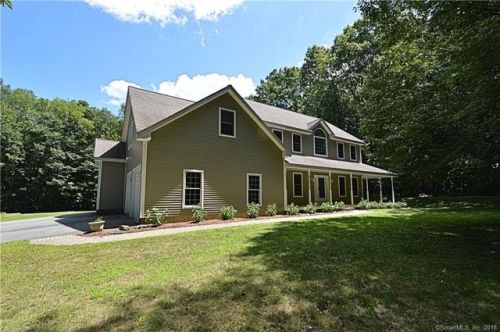 193 Taylor Rd, Colchester, CT 06415-1726