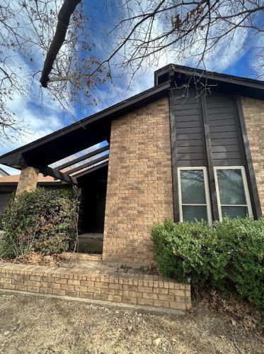 7812 Pebblebrook Dr, Fort Worth TX  76148-1816 exterior