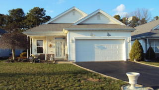 29 Durham Ave, Lakehurst, NJ 08759-6649