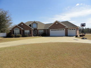 101 Alex Ln, Jesup, GA 31545-3156