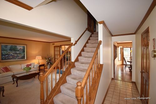 1130 Winnebago Trl, Batavia, IL 60510-4103