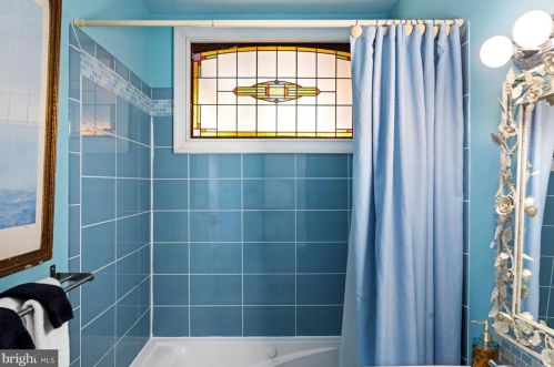 758 10th St, Philadelphia PA 19123-1966 exterior