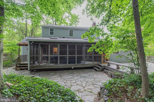 303 Melbourne Ave, Silver Spring MD 20901-2818 exterior