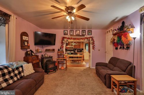 23 Central Ave, Bangor PA 18013-2221 exterior