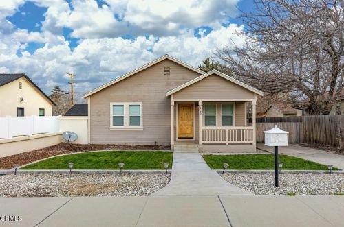 425 D St, Tehachapi, CA 93561-1805