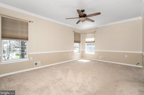 22 Honey Flower Dr, Trenton NJ  08620-9688 exterior