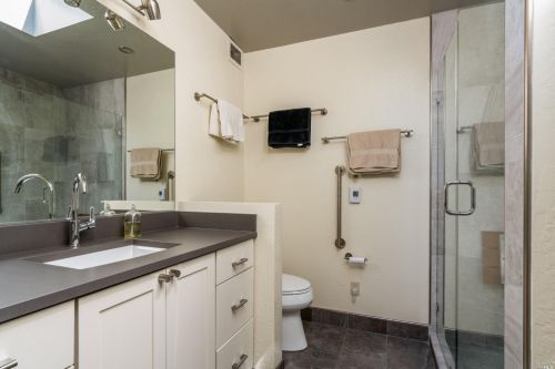 605 Dora Ave, Ukiah CA 95482-3926 exterior