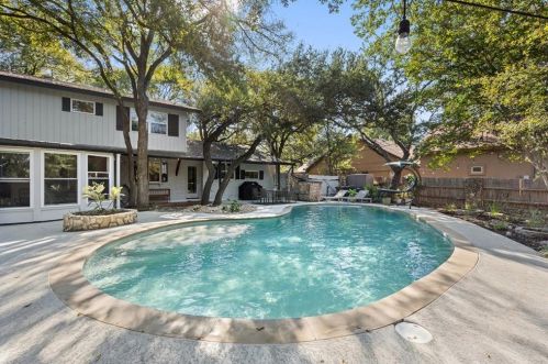4300 Burney Dr, Austin TX  78731-1208 exterior