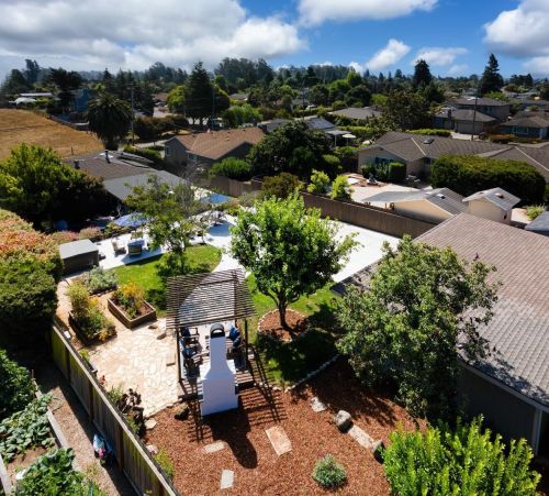 861 Amesti Rd, Watsonville, CA 95076-0737