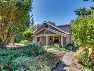 9111 8th Ave, Portland, OR 97219-4731