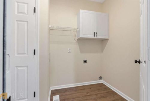 4860 Highland Lake Dr, Atlanta GA  30349-3913 exterior