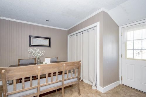 1105 Nottingham Dr, Angleton TX 77515-3518 exterior