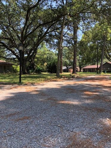 103 Silver Saddle Dr, Angleton TX  77515-3115 exterior