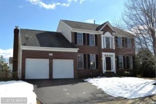 821 Winterberry Dr, Leesburg, VA 20175-5641