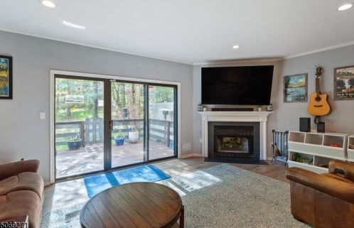 53 Manor Dr, Princeton NJ  08540-1643 exterior