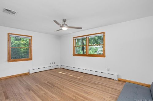 15 Sunset Hill Rd, Wilton CT  06897-4925 exterior