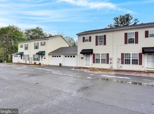 1005 Schuylkill Manor Rd, Primrose PA  17901-3862 exterior