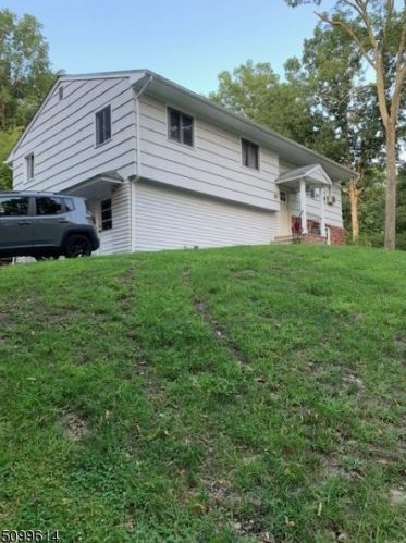 25 Newman Rd, Wantage, NJ 07461-3125