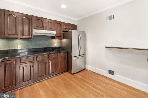 9522 Crosby Rd, Silver Spring MD 20910-1539 exterior