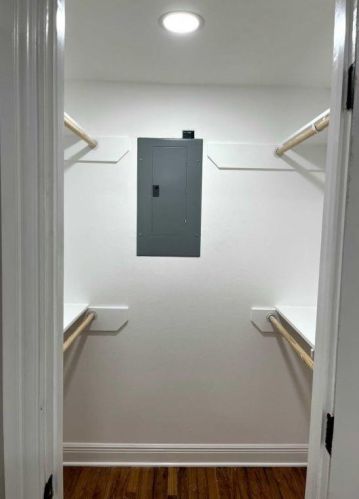 1004 Booker T Washington St, Conroe TX  77301-3610 exterior