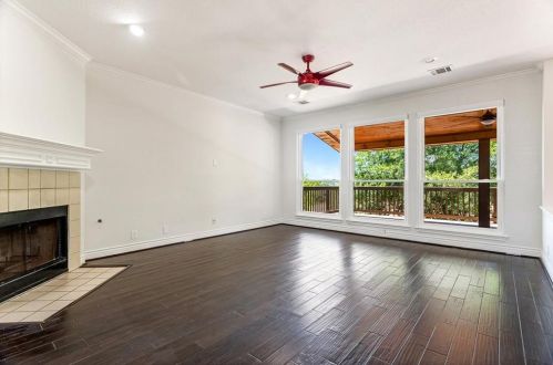 3917 Canyon Glen Cir, Austin TX  78732-2179 exterior