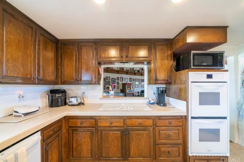 1640 Carnelian St, Anaheim CA  92802-2416 exterior