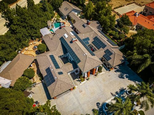 4501 Cerro Vista Dr, Anaheim CA 92807 exterior