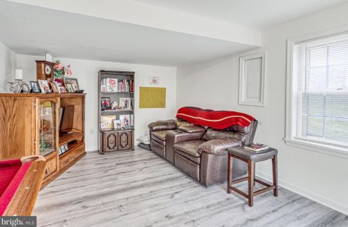 12125 Darnley Rd, Woodbridge VA  22192-6615 exterior