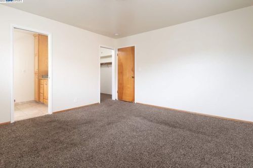 1994 Evergreen Ave, San Leandro CA 94577-6202 exterior