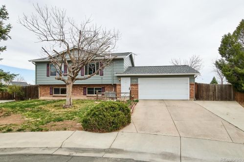 926 Ventura Ct, Denver, CO 80017-3323