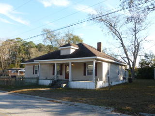 108 Hamilton Ave, Waycross, GA 31503-1426