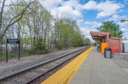 101 Charles St, Hackettstown NJ  07840-1209 exterior