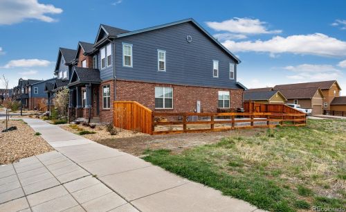 23483 Chenango Pl, Denver, CO 80016-5395