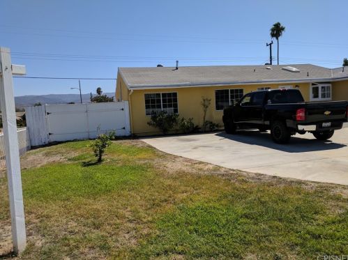 1418 Agnew St, Simi Valley, CA 93065-2026