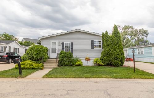 10801 Gateway Dr, Frankfort, IL 60423-7739